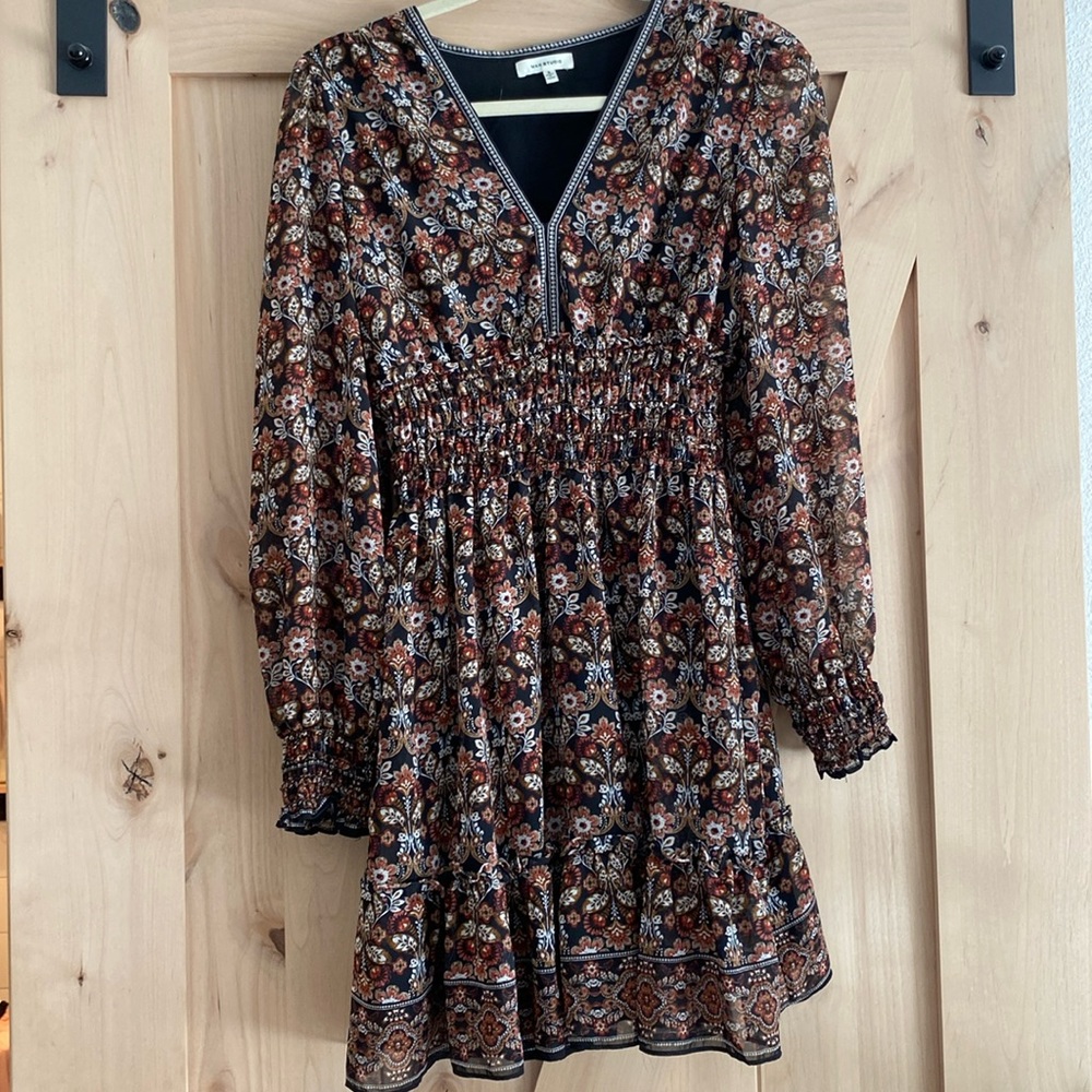 MAX STUDIO (SM) Perfect Floral dress!! (NEW w/out tags)